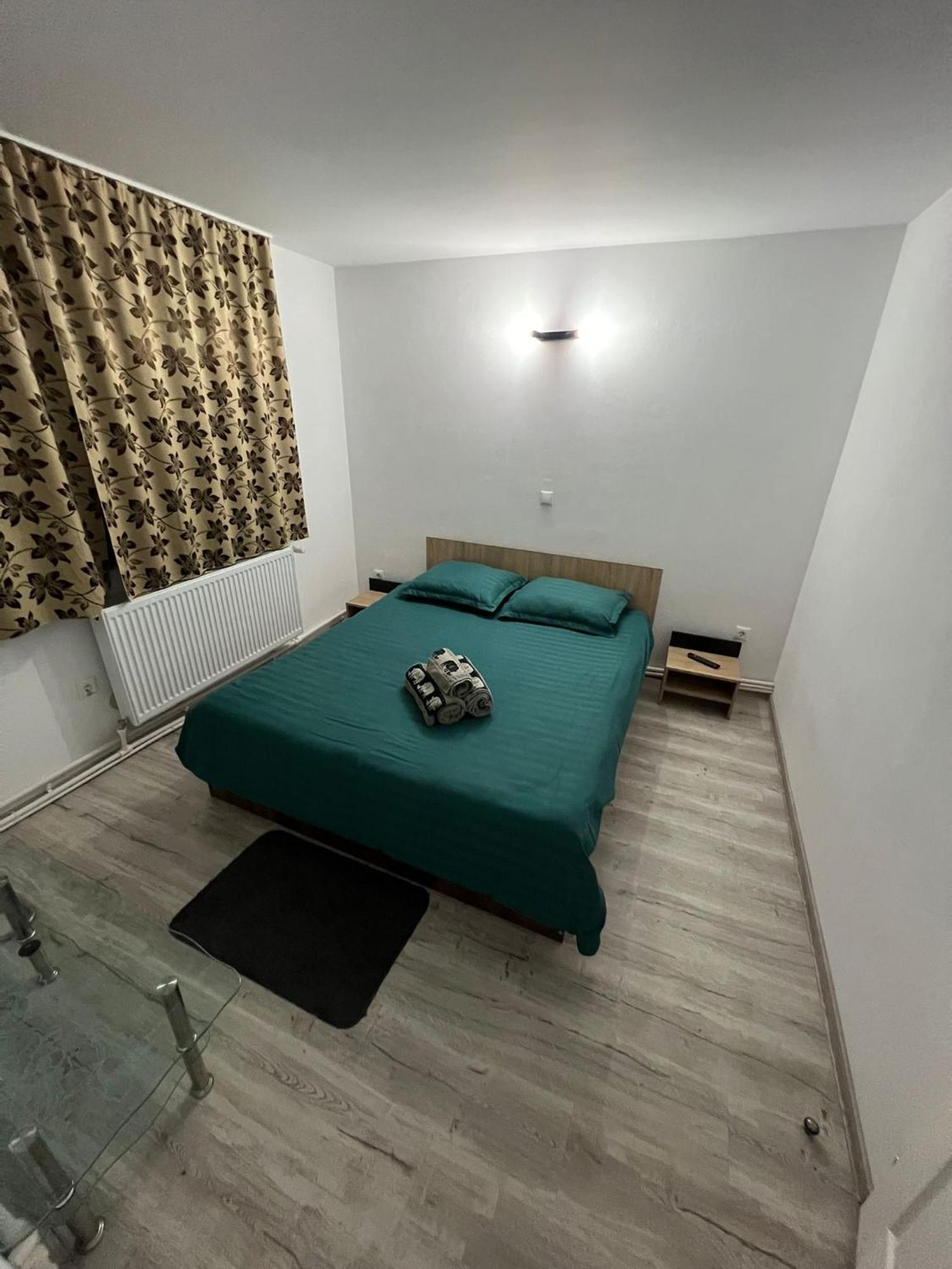 Garsoniera Casa Dragoeni, Targu Jiu Apartamento Exterior foto