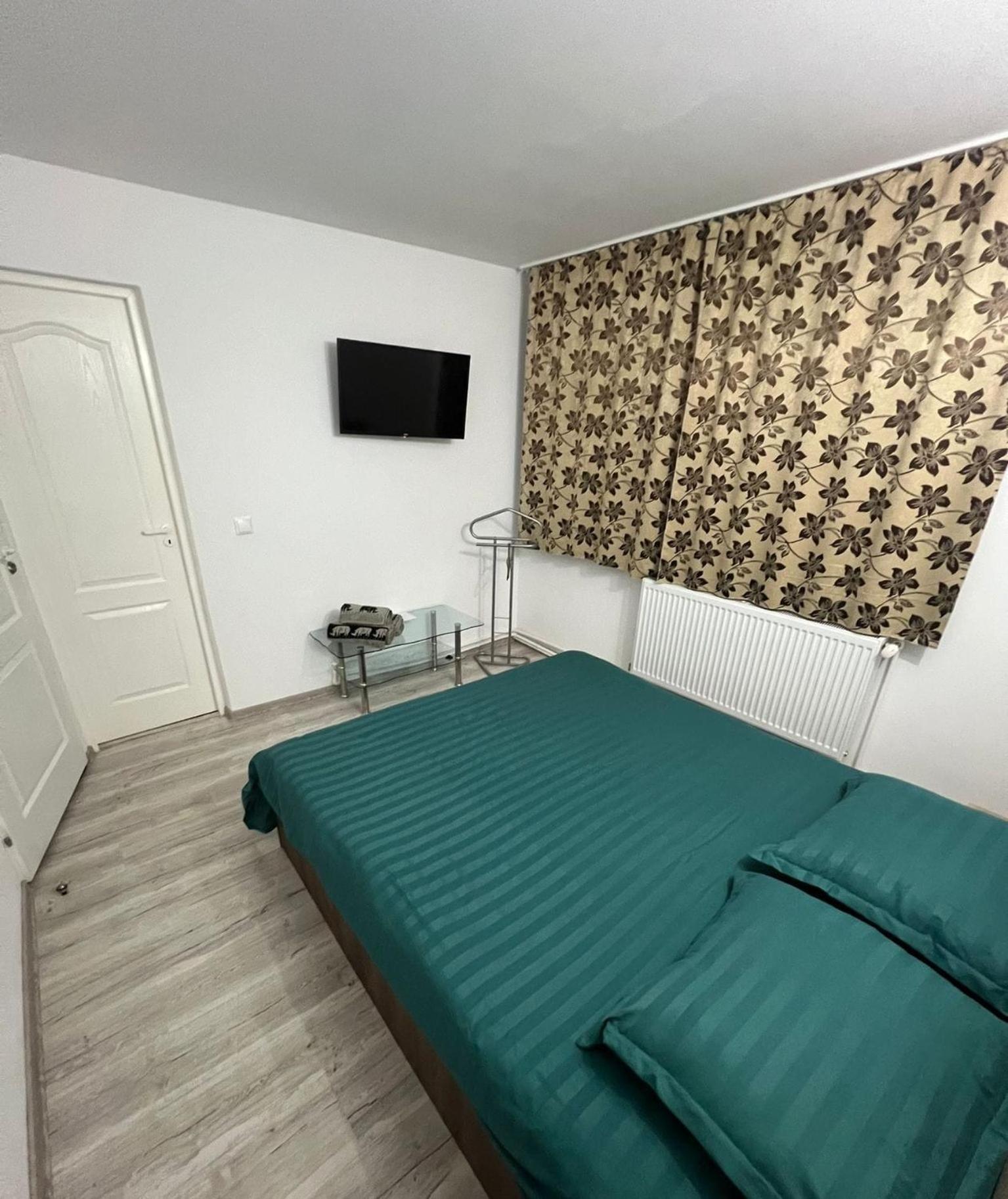 Garsoniera Casa Dragoeni, Targu Jiu Apartamento Exterior foto